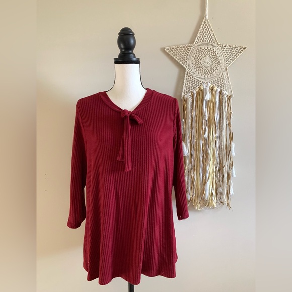 Modcloth Tops - ModCloth 2X 3/4 sleeve shirt in maroon (fits smaller) with cute bow EUC B60